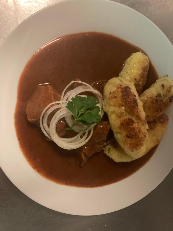 Penzion A Restaurace Modra Ruze Tabor Zewnętrze zdjęcie
